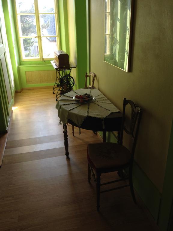 Pension De La Poste Fleurier Екстер'єр фото